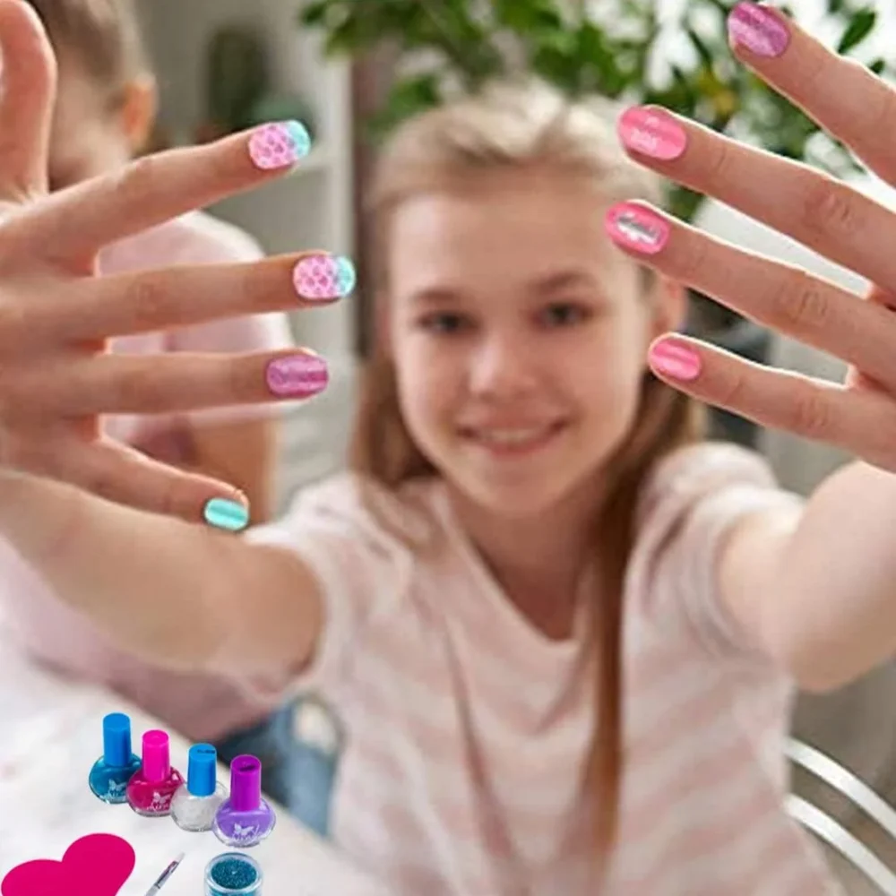 Age 6+ Mirada Glitter Nails Salon (Multi-color)