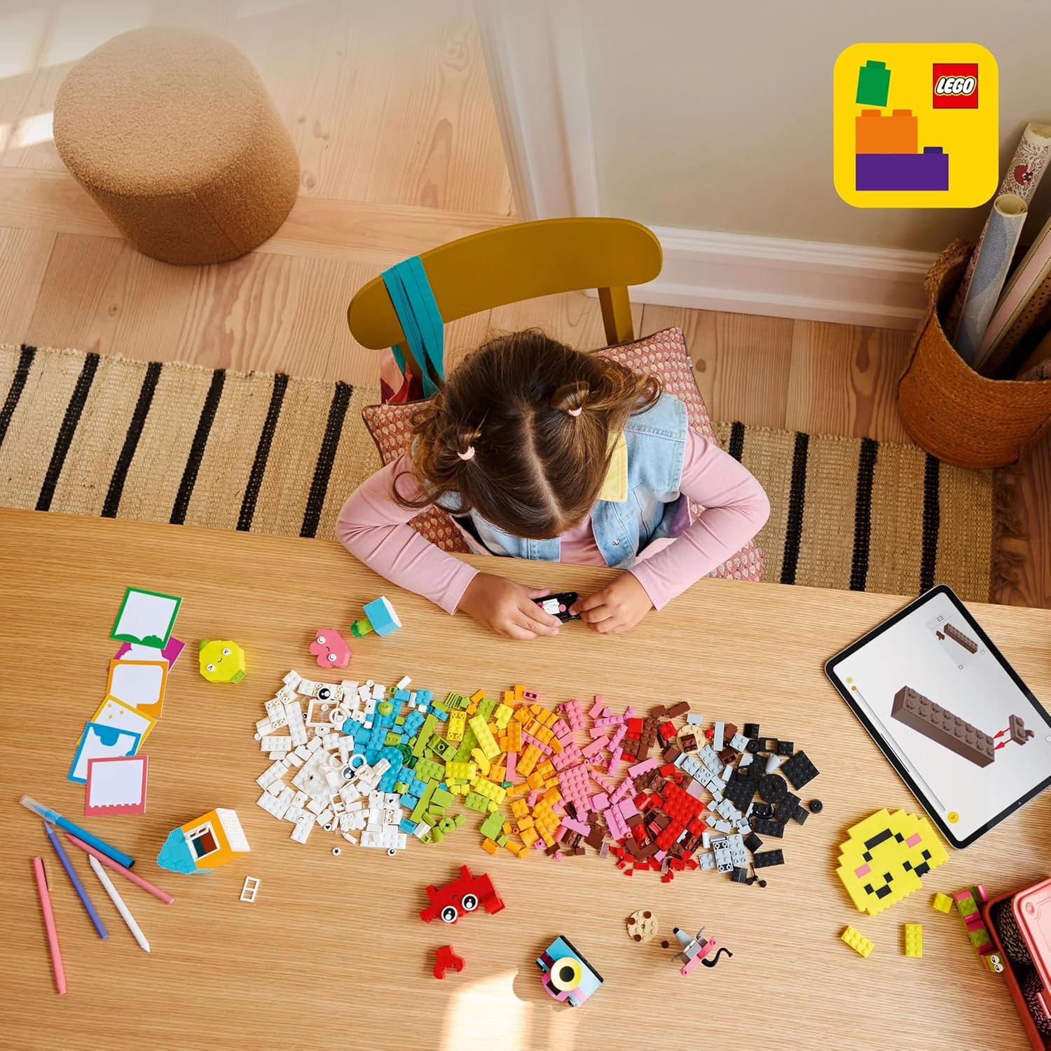 Lego 11042 Classic Creative Happy Box (680 Pieces) - Image 7