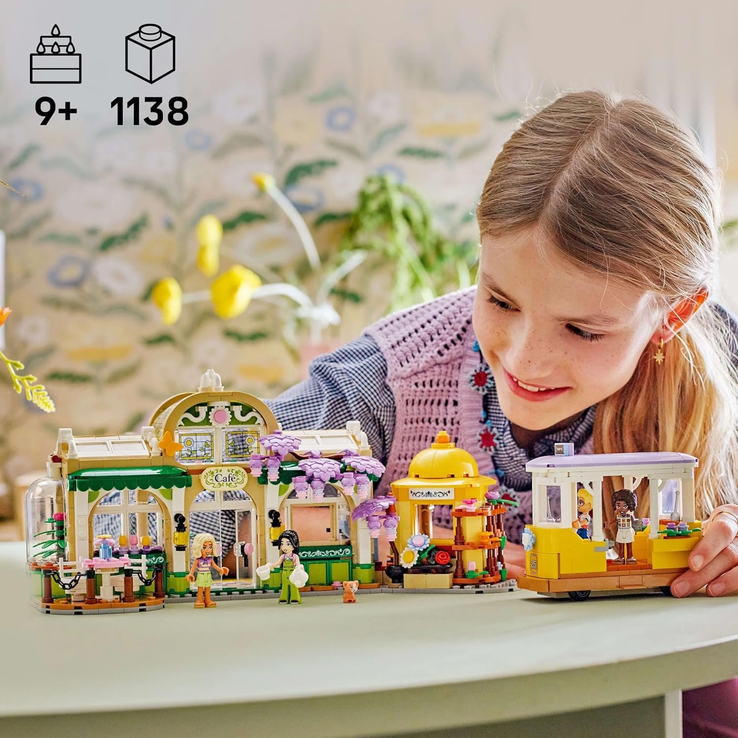 Age : 8 Years+ Lego 42671 Friends Plant Café & Flower Shop (1138 Pieces) - Image 8