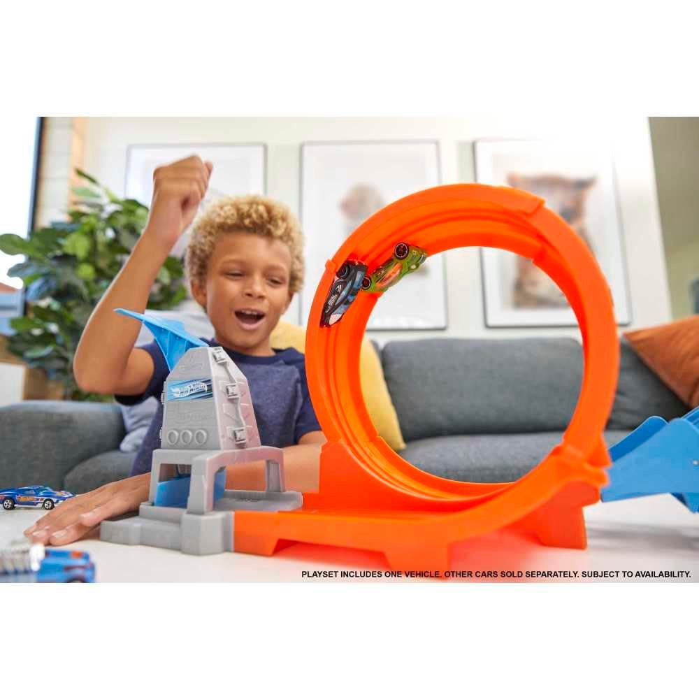 Hot Wheels Loop Stunt Champion™ Track Set with Dual-Track Loop, Dual Launch, Spring Ramp & 1 Car - Image 8